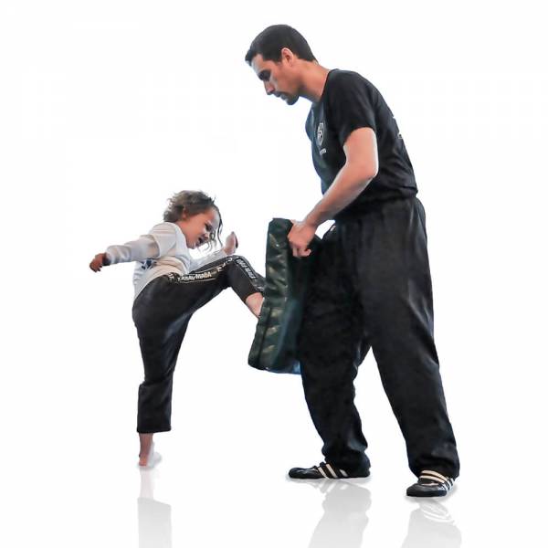 Kung fu Jeet kune Do  bimbi . Iniziano i nuovi corsi all’ accademia arti marziali.