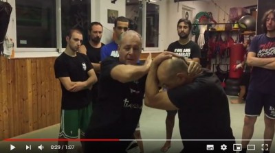 Difesa personale Rimini –Tecnica di Street fighting con M° Roberto Macrelli su aggressione con presa del braccio.