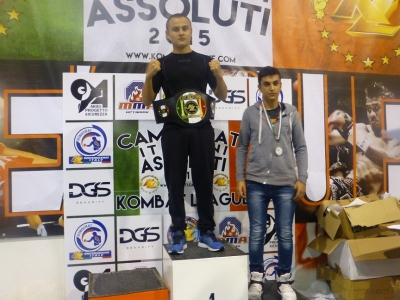 Accademia Rimini Andriy Burlaka titolo italiano di MMA ai Campionati Kombat League
