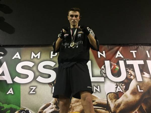 Kickboxing Rimini-Francesco Ricciotti vince Titolo Italiano ai campionati Italiani  Kombat League-Marzo 2018
