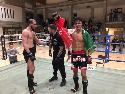 Ahmed Walizad  dell’ Accademia arti marziali Rimini vince in MMA semi-pro al Gladiators XVIII- Marzo 23.