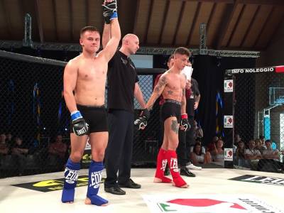 MMA Rimini- Andriy Burlaka vince al  Venator FC Fight Night .Maggio 2017