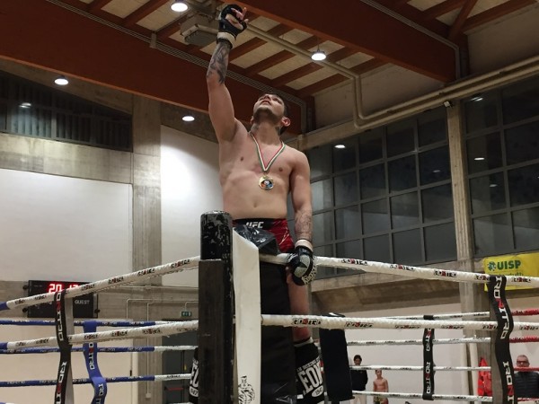 Grittani Fabio- Vince  in MMA classe semiprofessionisti al Gladiators XVIII- Marzo 23